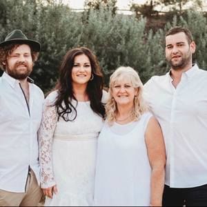 Meet your Posher, Lynne